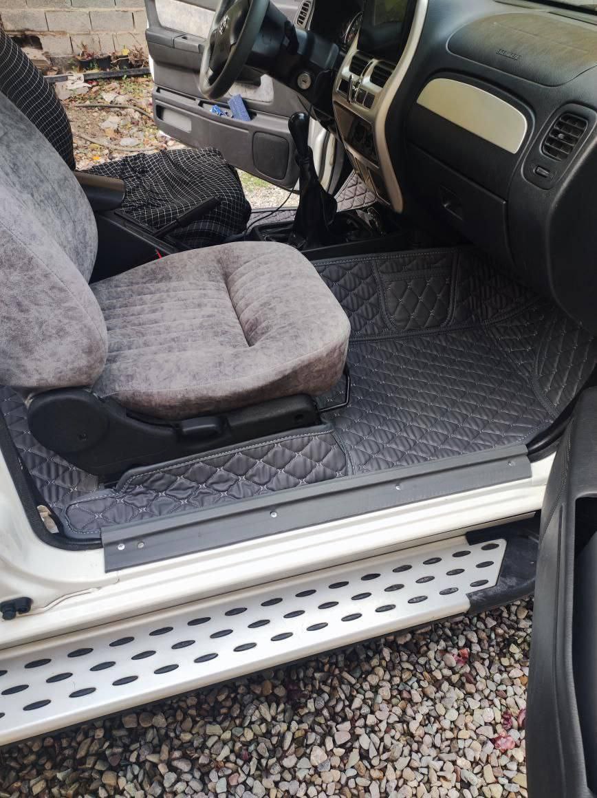 کفپوش چرمی بنز E200 سال ۲۰۱۲ الی ۲۰۱۳